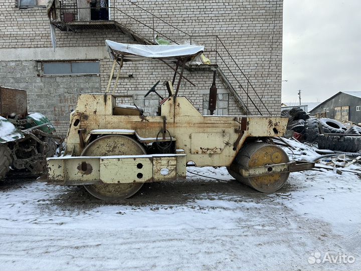 Каток дорожный асфальтный
