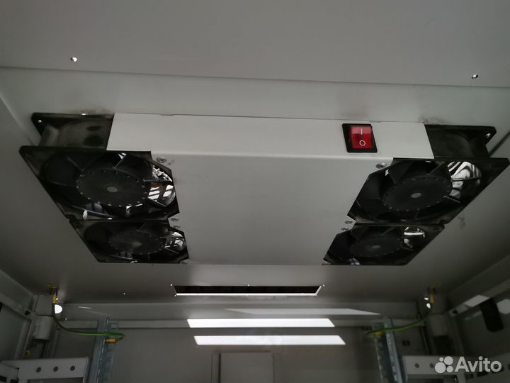 Шкаф серверный напольный TLK 42U