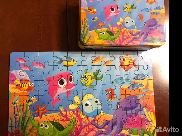 Деревянные пазлы в жестяной коробке