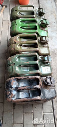 Канистры металлические 20 литров