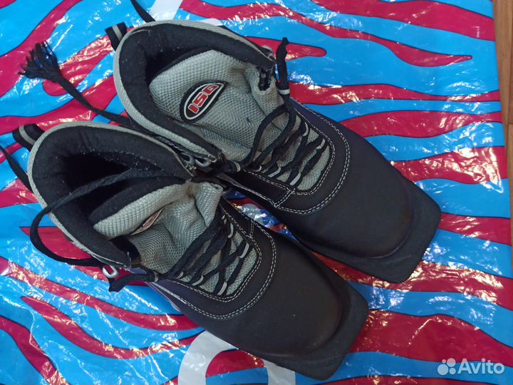 Лыжные ботинки мужские 36 размер