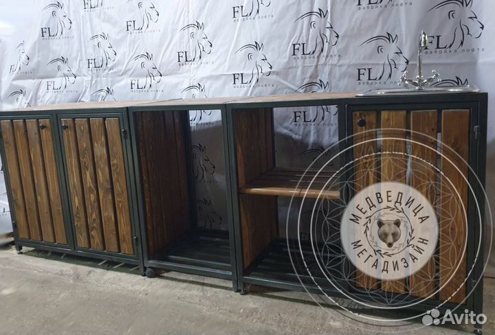 Кухонный гарнитур из массива дерева в стиле loft