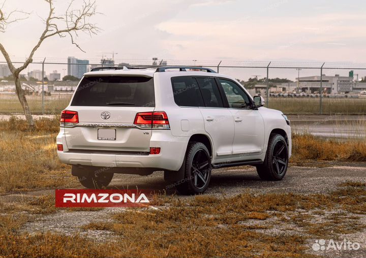 Кованые диски R22 на Toyota Land Cruiser 200
