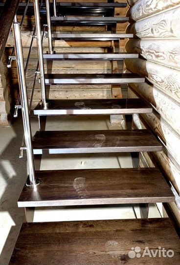 Лестничиный металлокаркас