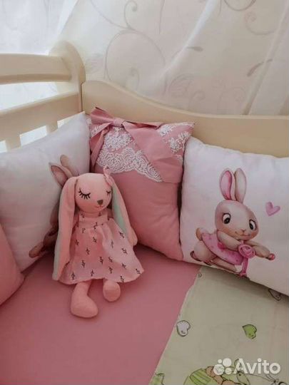 Комплект в детскую кроватку с балдахином