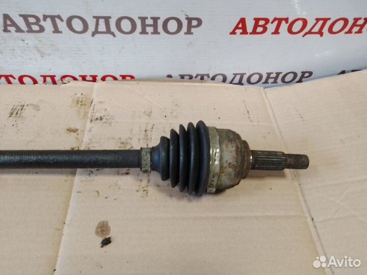 Полуось привод передний правый Nissan Micra K12