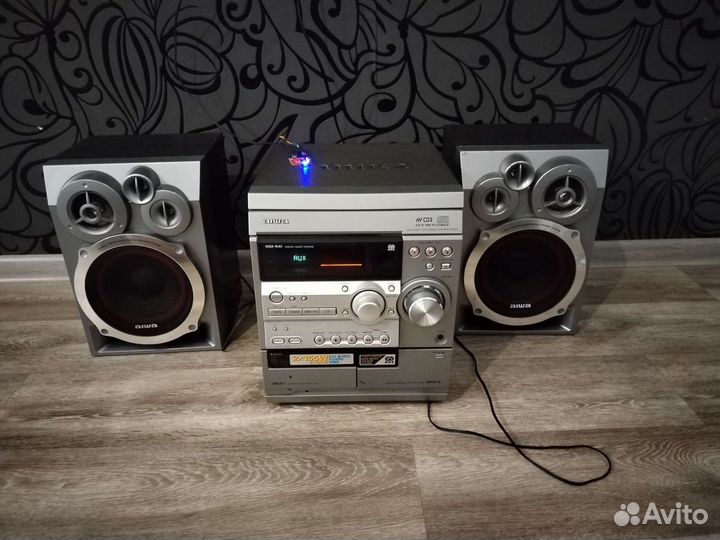 Музыкальный центр