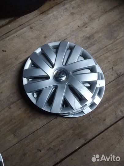 Колёса на 15 на поло.ещё есть литьё на 15