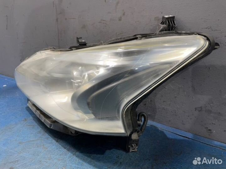 Фара ксенон левая Nissan Teana L33