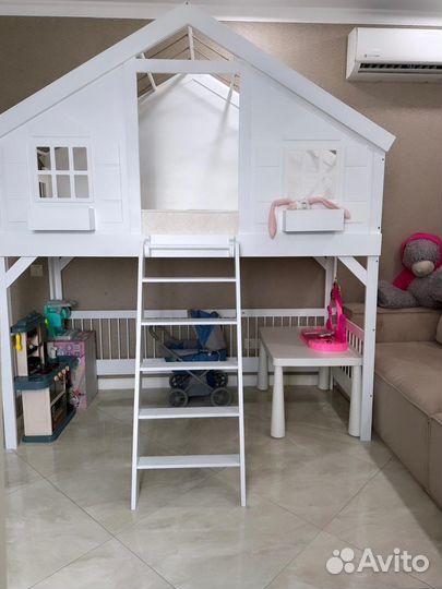 Детская кровать домик с матрасом