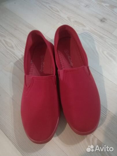 Слипоны женские