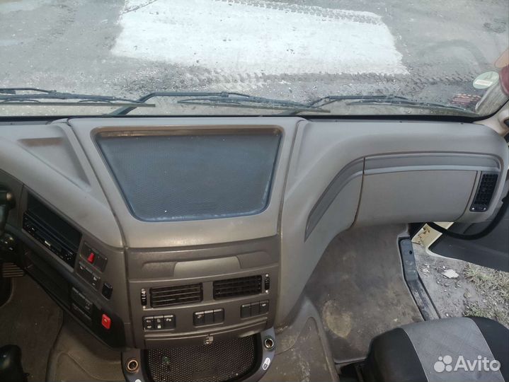 Панель передняя салона DAF XF106 2015 г