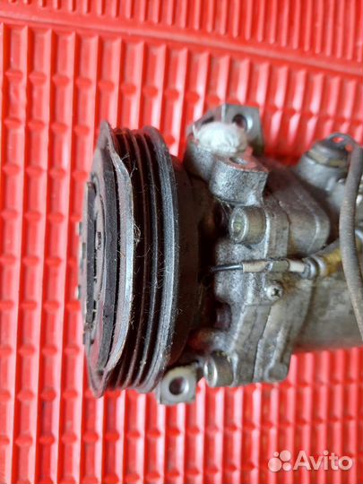 Компрессор кондиционера Suzuki jimny JB43W M13A