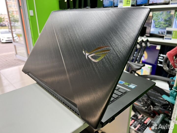 Нотбук Asus rock strix i7/8/128+1T/GTX1660