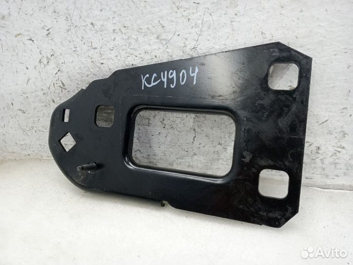 Пластина крепежная audi A4 B8 Левая