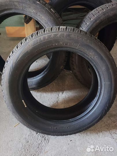 Bridgestone Blizzak VRX 2.25/4.5 R4