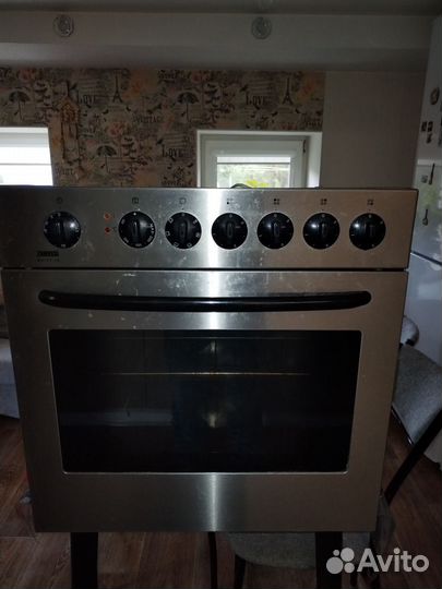 Электрический духовой шкаф Zanussi