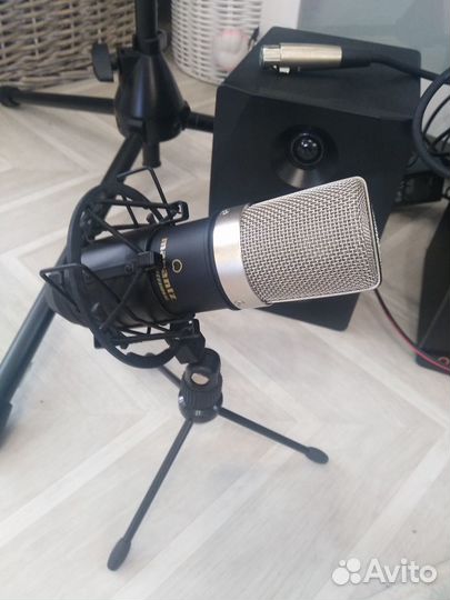 Студийный комплект (микрофон’внешняя карта,усилите