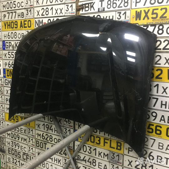 Капот б/у Mitsubishi L200 / 2006 - 2015 с дефектом