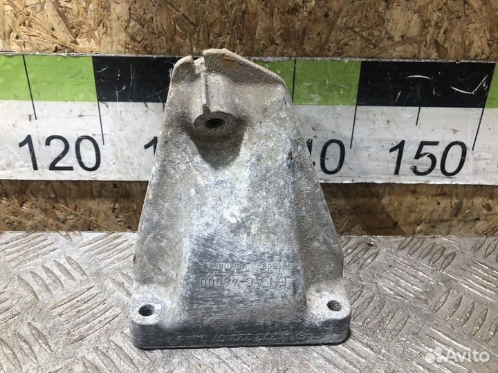 Кронштейн двигателя S350 221