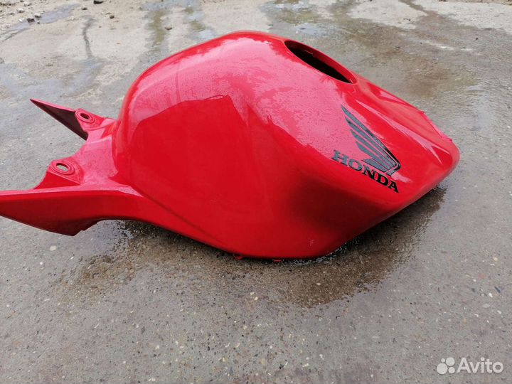 Продаю накладка бака Honda cbr 1000rr