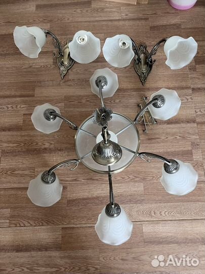 Люстра и 2 бра