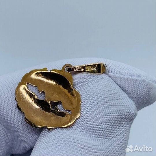 Золотая подвеска