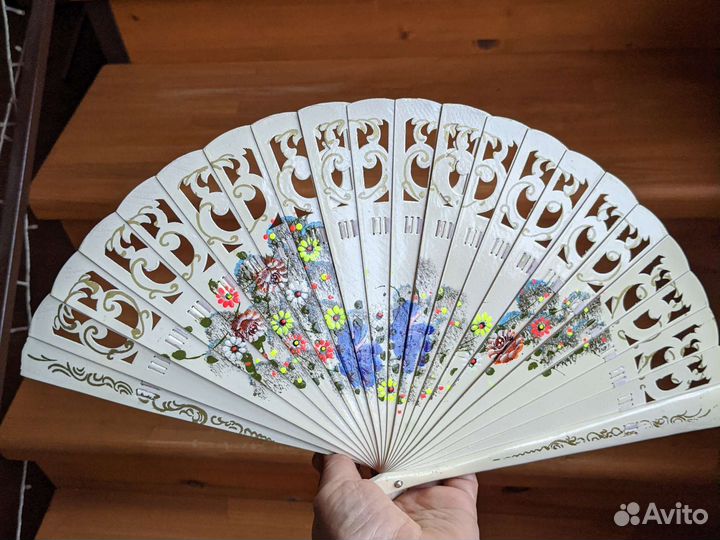 Веер деревянный