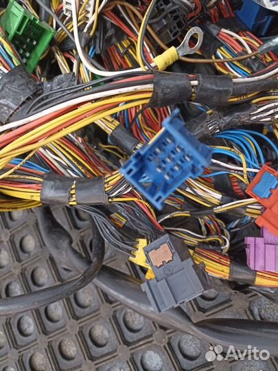 1697081 Проводка кабины основная Daf XF105