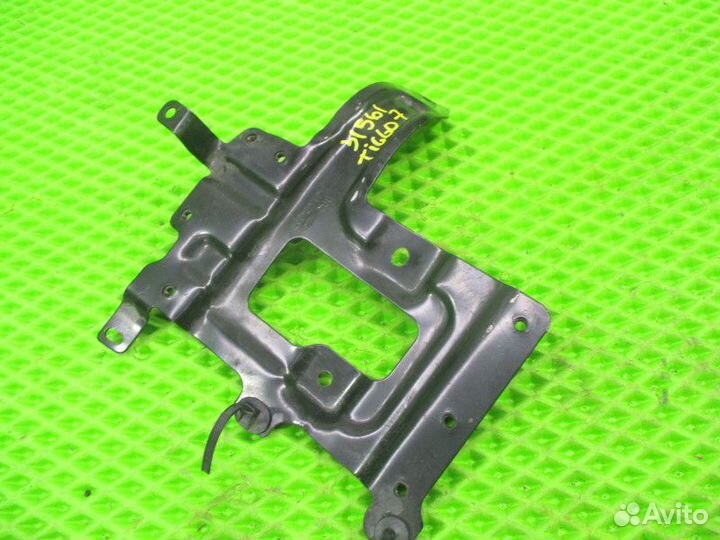 Кронштейн блока управления двигателем Chery Tiggo 7 Pro Max 1 T1E