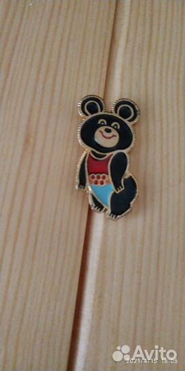 Значок олимпийский мишка