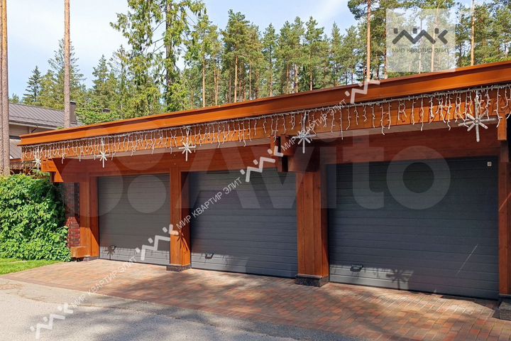 Дом 378 м² на участке 36 сот.