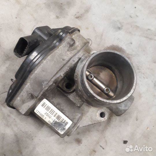 Дроссельная заслонка 1,6 Форд Фокус 2