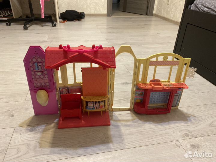 Кукольный домик барби