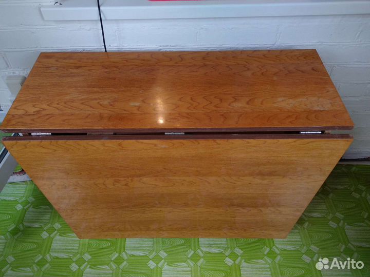 Столы, стулья