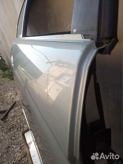 Дверь задняя правая без стекла BMW 5 E39 в сборе