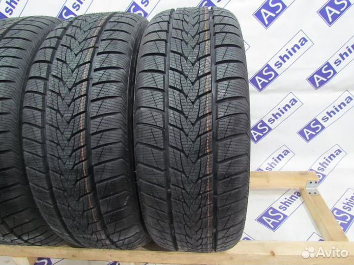 Minerva Frostrack UHP 215/55 R17 98V