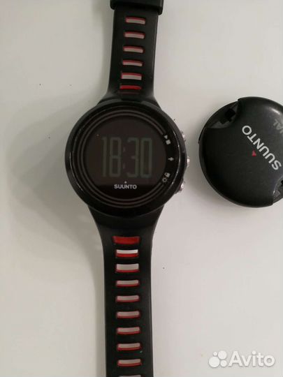 Смарт часы suunto M5