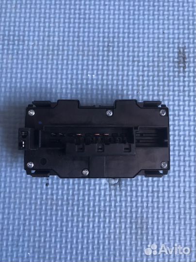 Кнопка аварийки mercedes w202 w208 w210