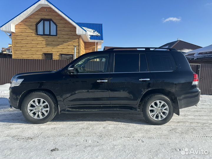 Toyota Land Cruiser 4.6 AT, 2017, 409 400 км