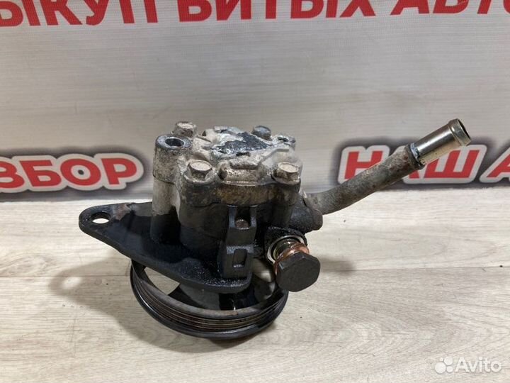 Насос гидроусилителя руля Nissan Pathfinder R 51