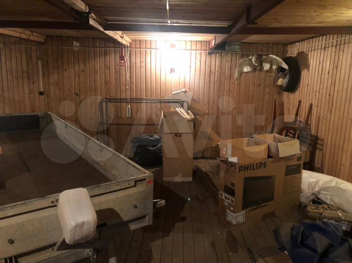 Гараж, > 30 м²