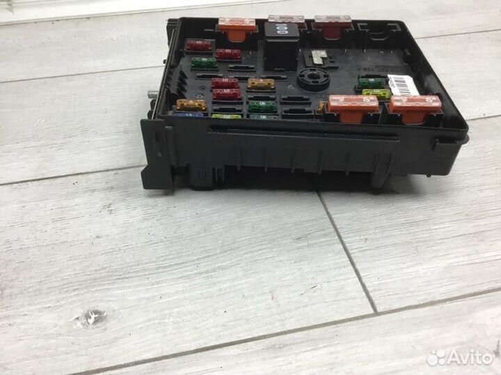 Другие эбу моторного отсека Volkswagen Passat