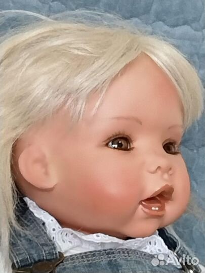 Коллекционная фарфоровая кукла Gaby Jacques