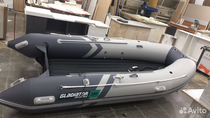 Надувная лодка