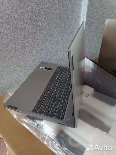 Ноутбук игровой lenovo