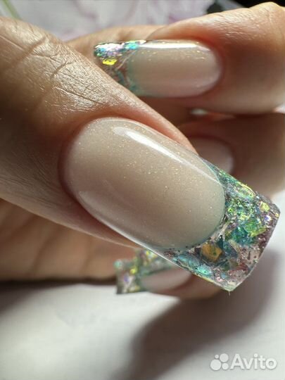 Наращивание ногтей