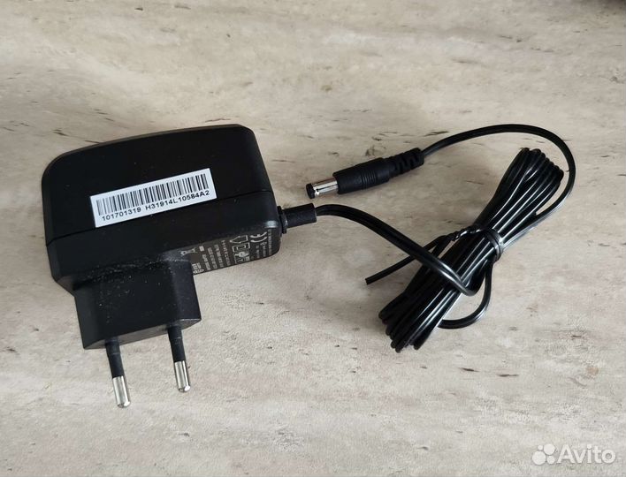 Блок питания Hikvision 12V 1A