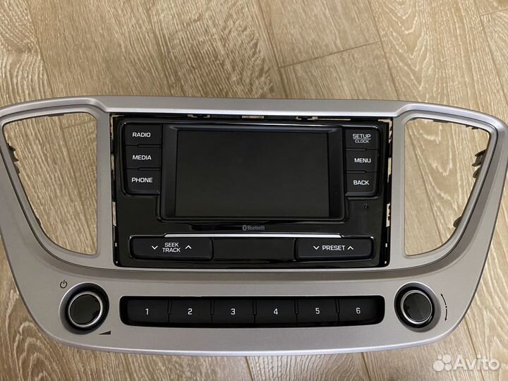 Автомагнитола на hyundai solaris новая,заводская