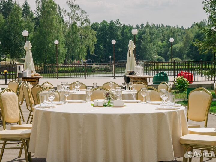 Аренда столов и стульев